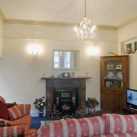 1 The Knoll * Ambleside